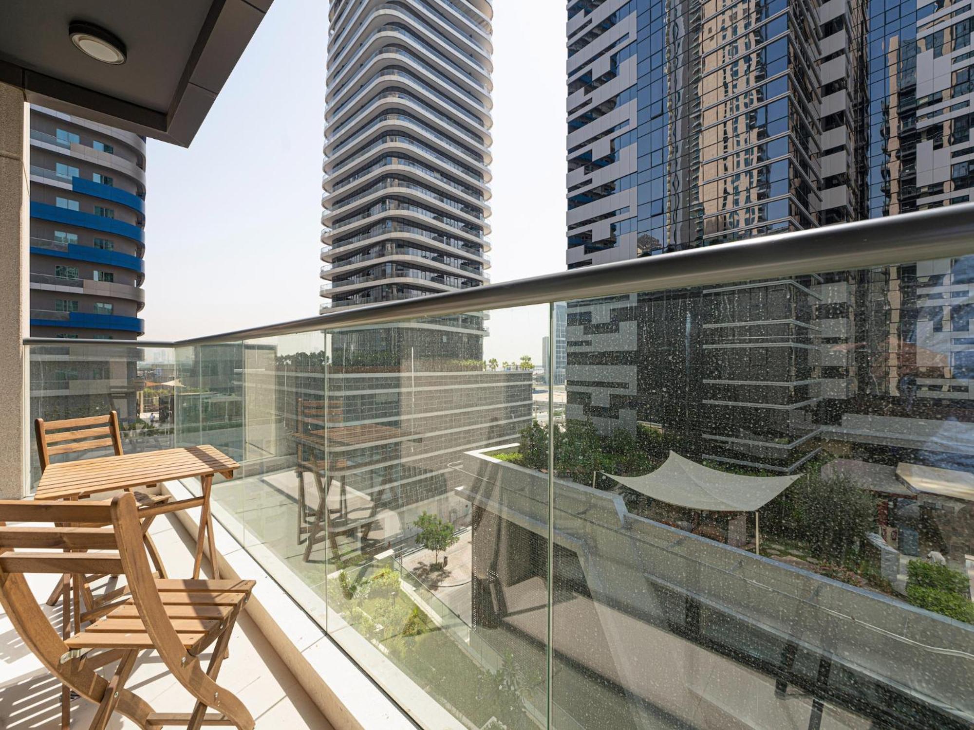 Luxe Apartments Near Dubai Mall Burj Khalifa Pool Gym Parking Eksteriør billede
