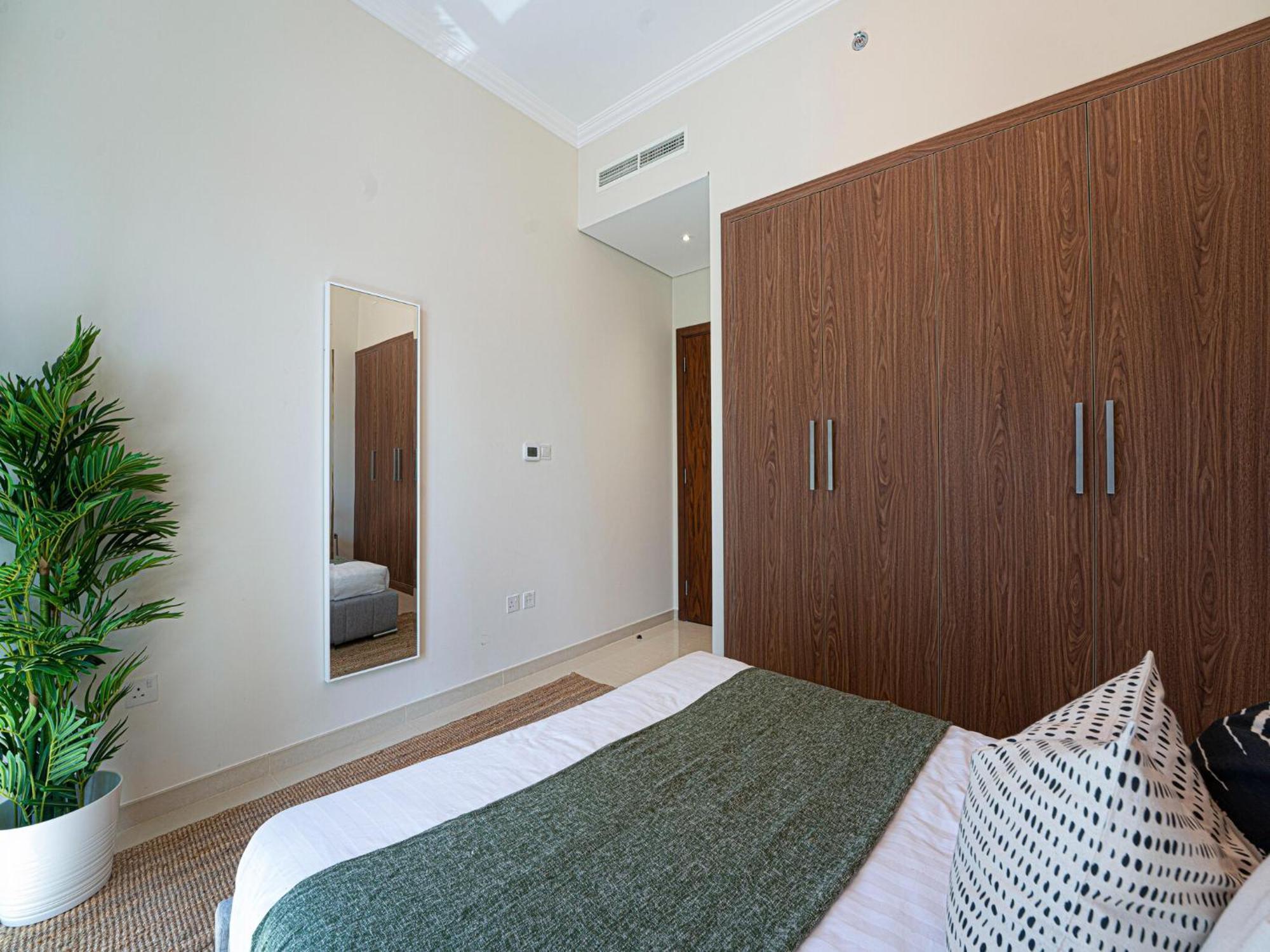 Luxe Apartments Near Dubai Mall Burj Khalifa Pool Gym Parking Eksteriør billede